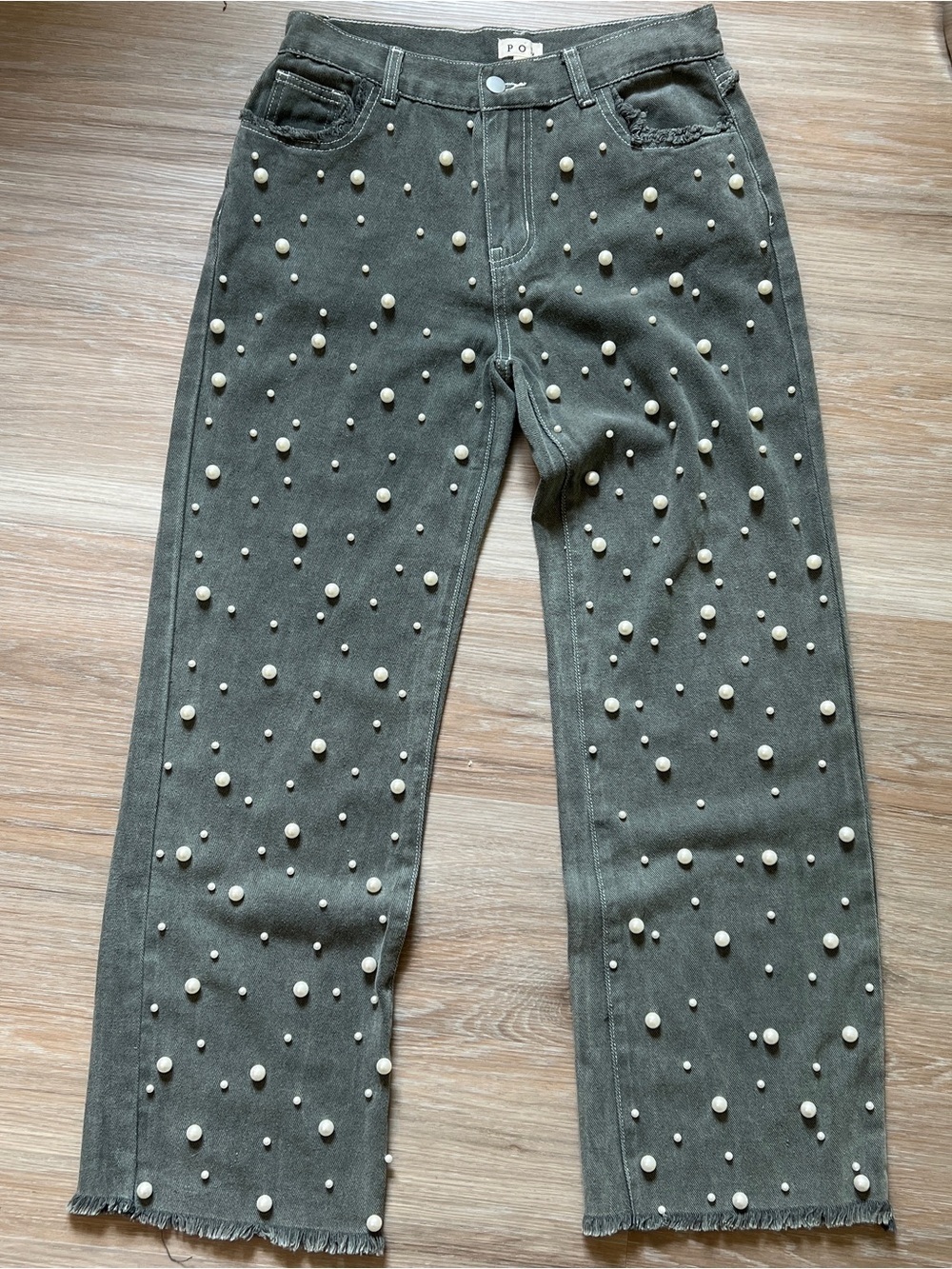 POL Pearl Embellished Wide Leg Jeans Gray Denim Size S NWOT 28 - Picture 1 of 9